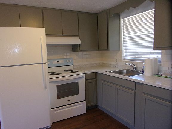 4th image of 1154 NE 1st St #1154