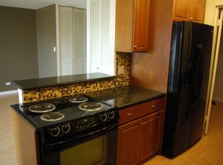 700 N Washington St APT 903, Denver, CO 80203