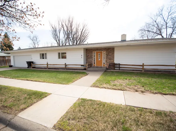 21 Curve Dr, Havre, MT 59501