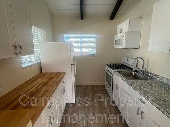 4th image of 4449 Ocean Blvd Unit 10