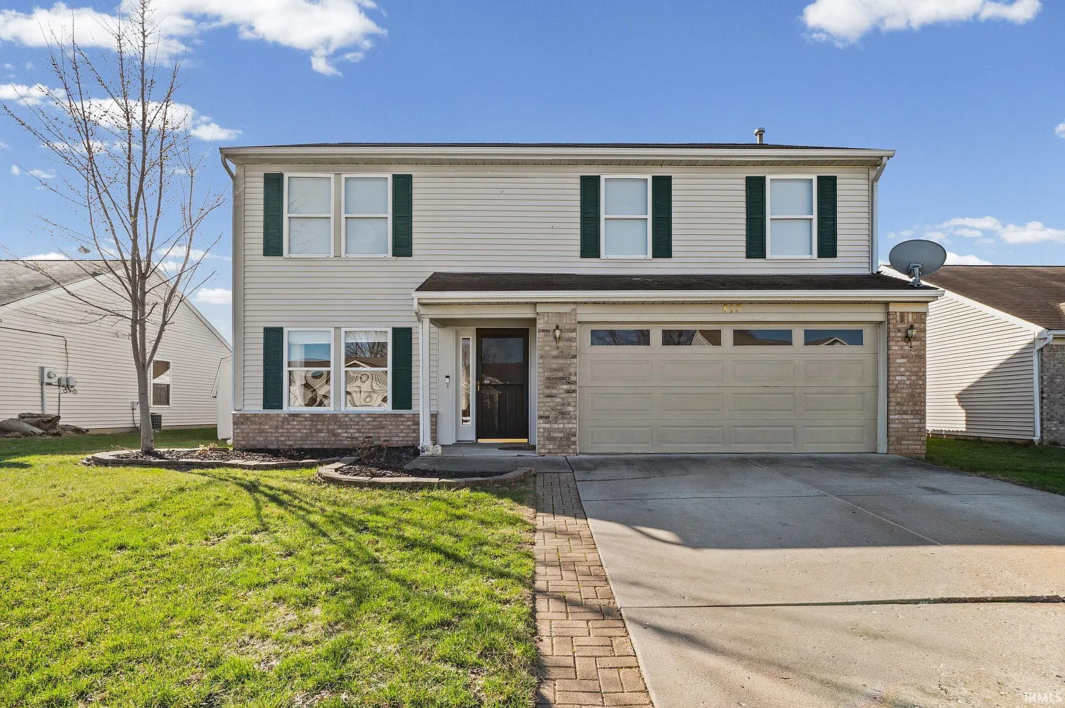 813 Braxton Dr N photo 1