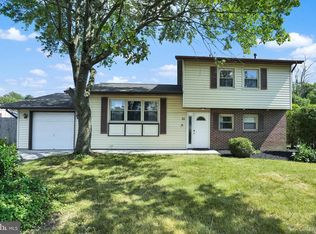 31 Sanford Dr, Newark, DE 19713