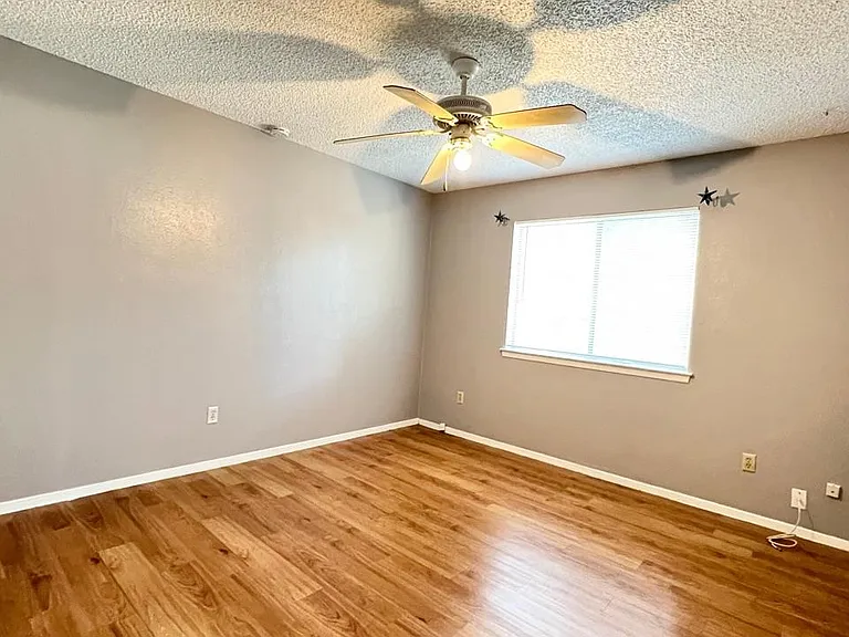 11941 Sunhillow Bnd #A — Photo 4