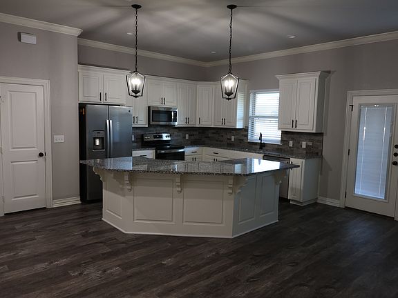 2nd image of 119 Cider Point Ln