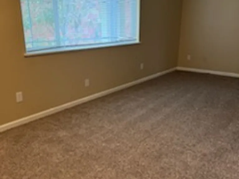 138 Crestview Ter — Photo 4