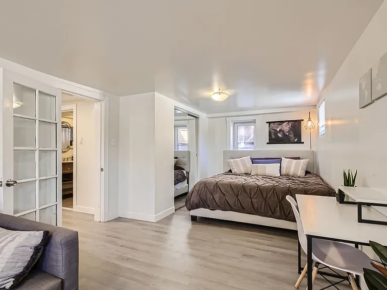 3305 N Clay St — Photo 11