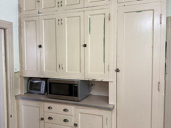 4th image of 808 Warwood Ave