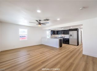1223 Cunningham Dr, Las Vegas, NV 89106