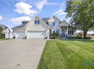 1512 Gleneagles Dr, Bowling Green, OH