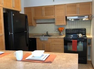 2487 Fiedler Ln, Madison, WI 53713