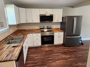 1818 Mentor Rd APT B, Louisville, TN 37777