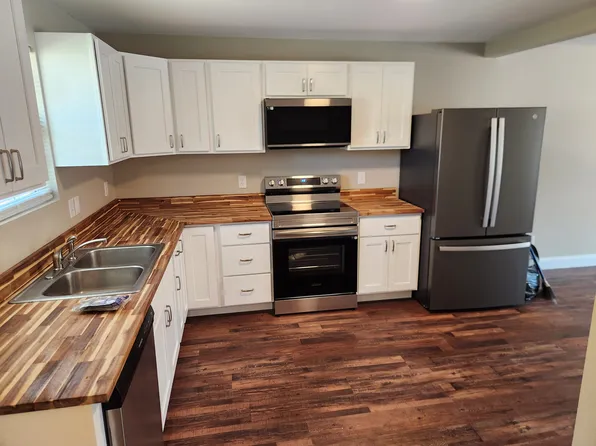 1818 Mentor Rd APT B, Louisville, TN 37777