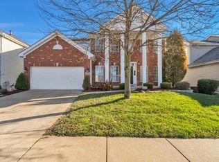 1208 Arbor Bluff Cir, Ballwin, MO 63021
