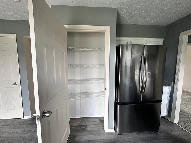 7016 Wembley Ct — Photo 11