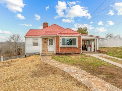 717 Henry Ave, Pulaski, VA, 24301
