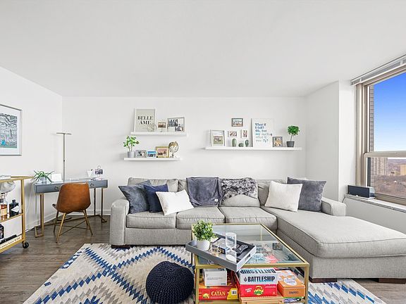 5th image of 1550 N Lake Shore Dr APT 31E