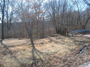 640 Hawkins Rd, Fenton, MO 63026