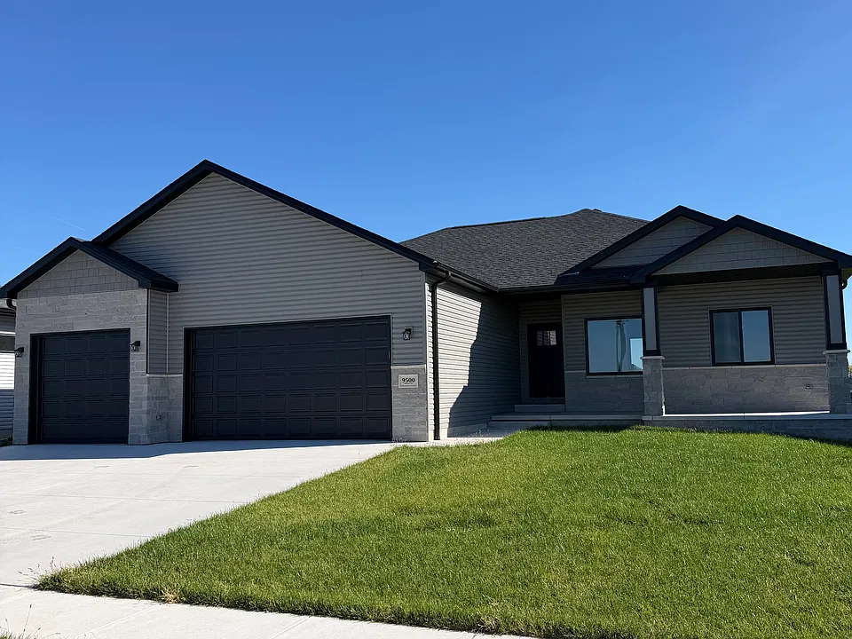 9500 Delano Dr