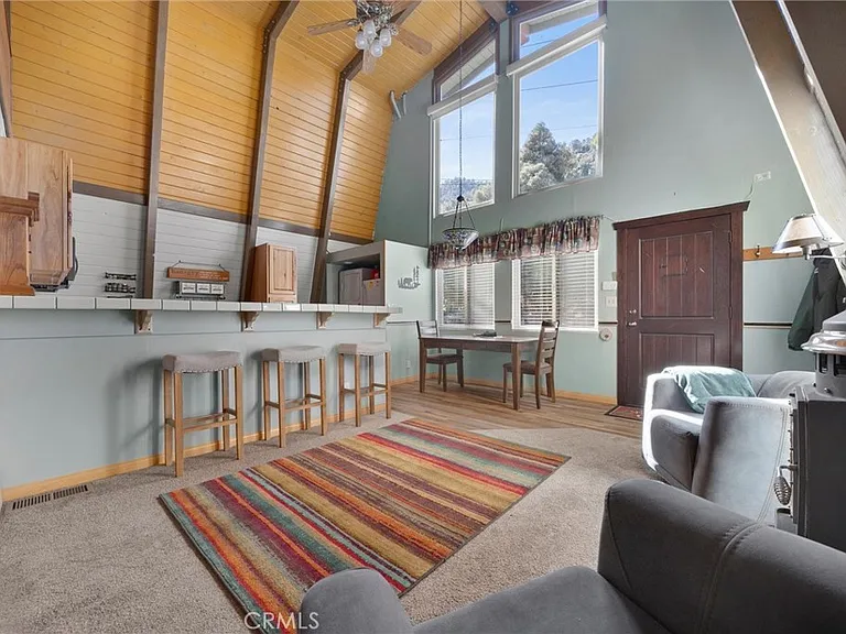 2116 Glacier Dr — Photo 4