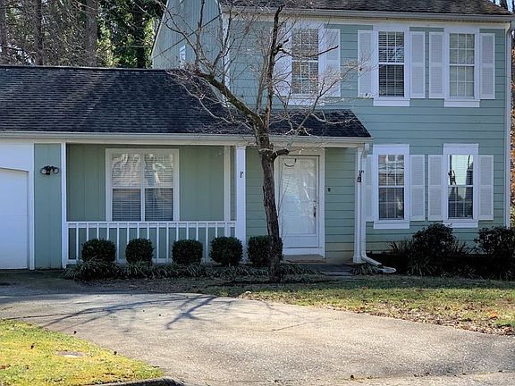 3rd image of 550 Country Glen Ct