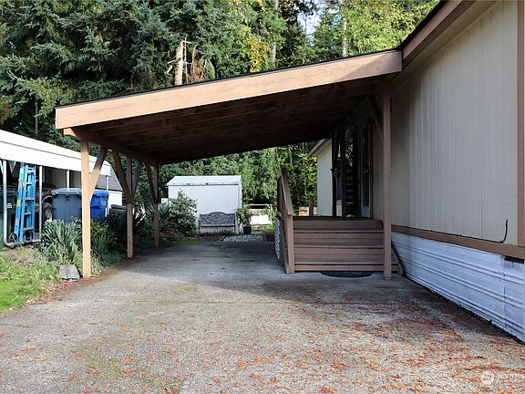 3rd image of 12627 121st Avenue Ct E #9