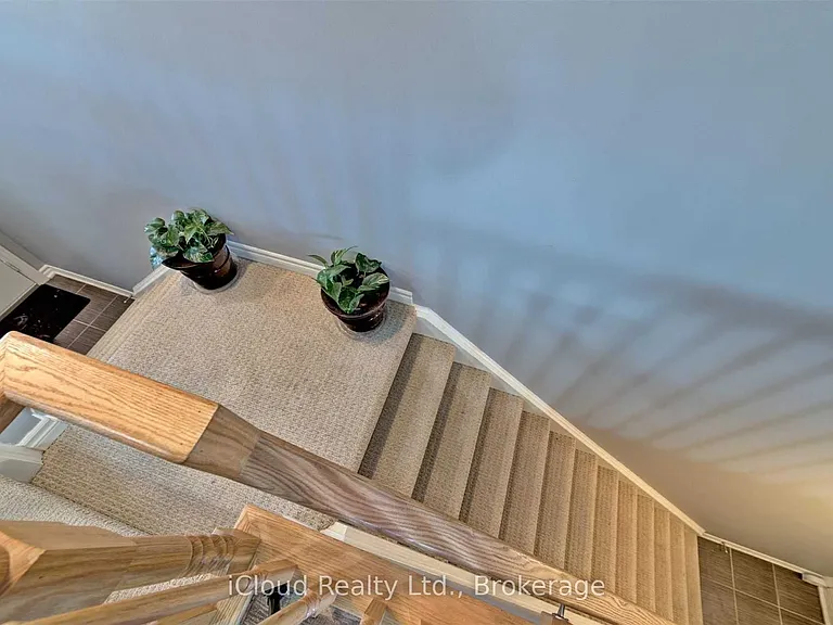 1380 Costigan Rd #121 — Photo 3