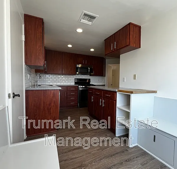 412 N Kenwood St #304 — Photo 11