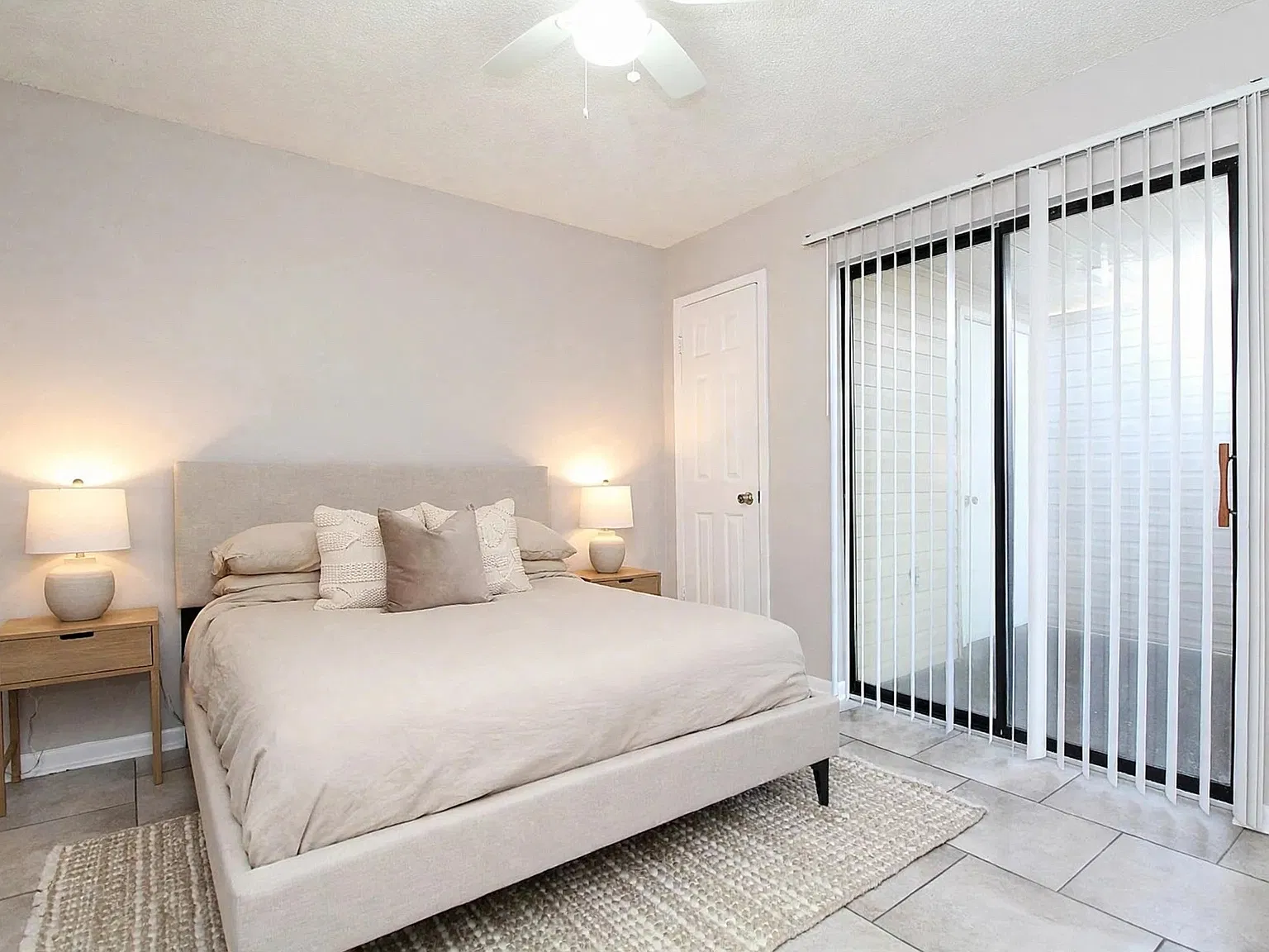 2 bed, 900 sqft, $1,250 — Photo 4