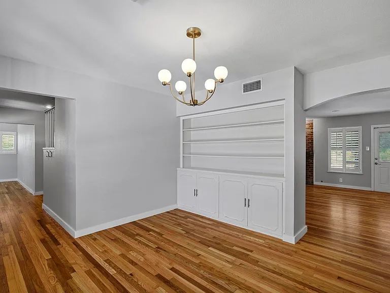 3206 Albin Dr — Photo 7