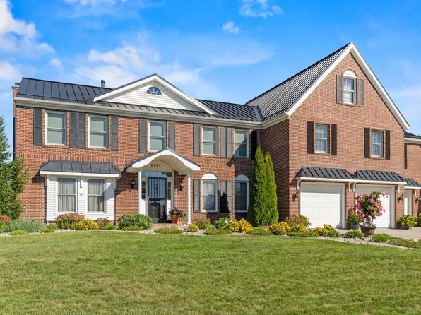 2902 Oak Borough Run, Fort Wayne, IN 46804