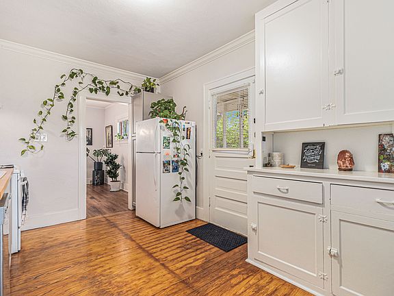 5th image of 512 Leland Ave