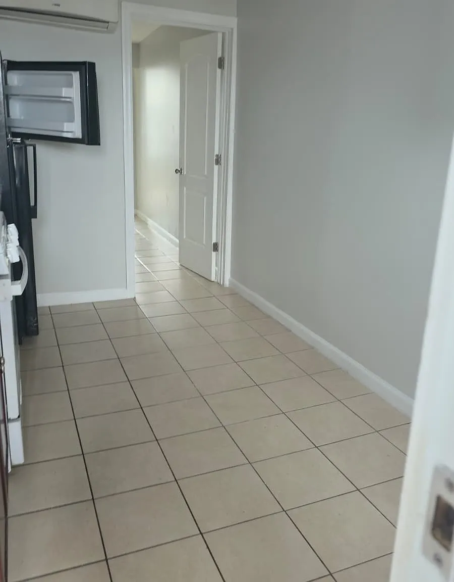 Studio, $1,400 — Photo 4