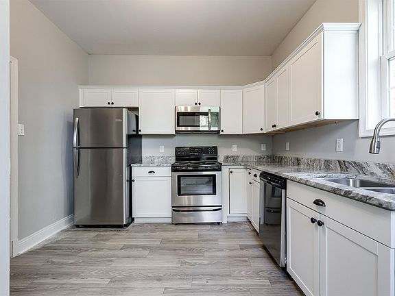 2nd image of 3418 Carolina Ave