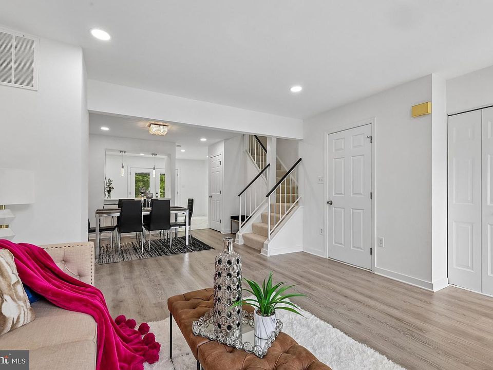 1st image of 3476 Caledonia Cir