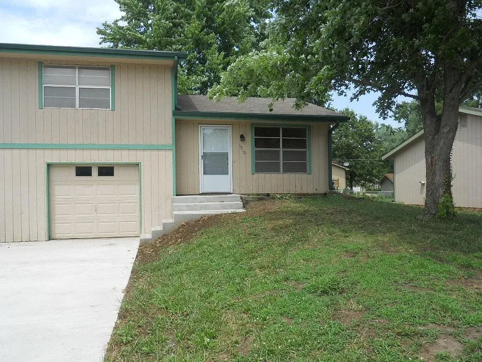 1908 Heatherwood Dr