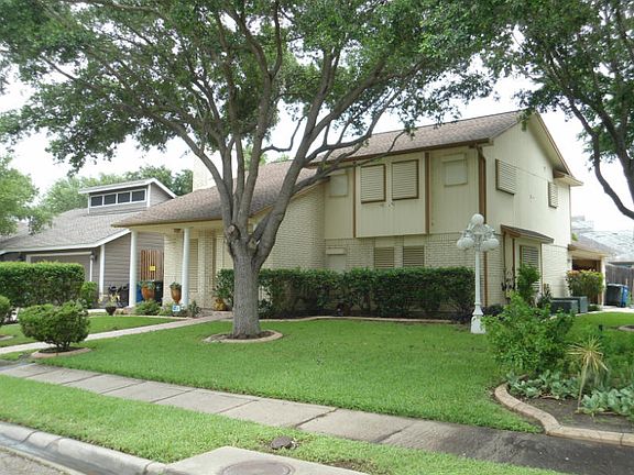 3rd image of 6910 Fruitwood Dr