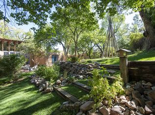 408 Camino Del Monte Sol, Santa Fe, NM 87505