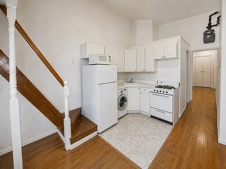15 W 100th St #5-W — Photo 2
