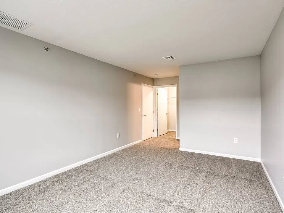 The Villas of Castleton Apartments