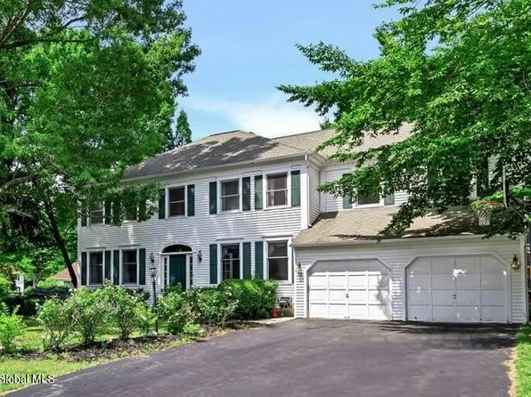 1006 DiBella Drive, Guilderland, NY 12303