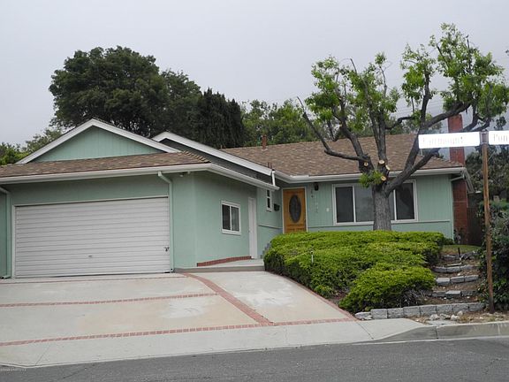 2nd image of 3301 Fairmount Ave