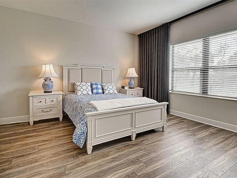 233 Palidoro Cir — Photo 36