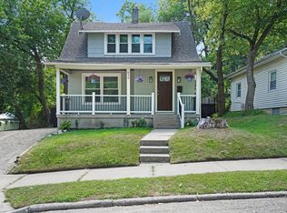 638 Barnett St NE, Grand Rapids, MI