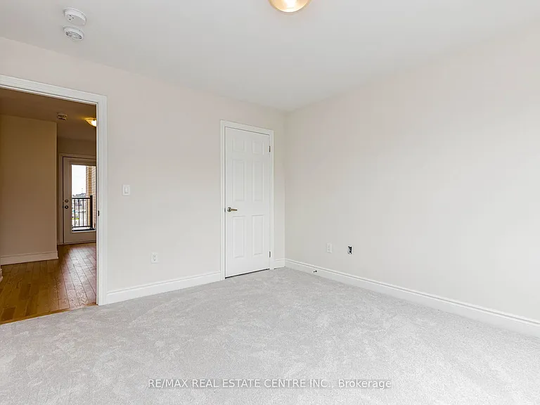 3 Marvin Ave — Photo 42