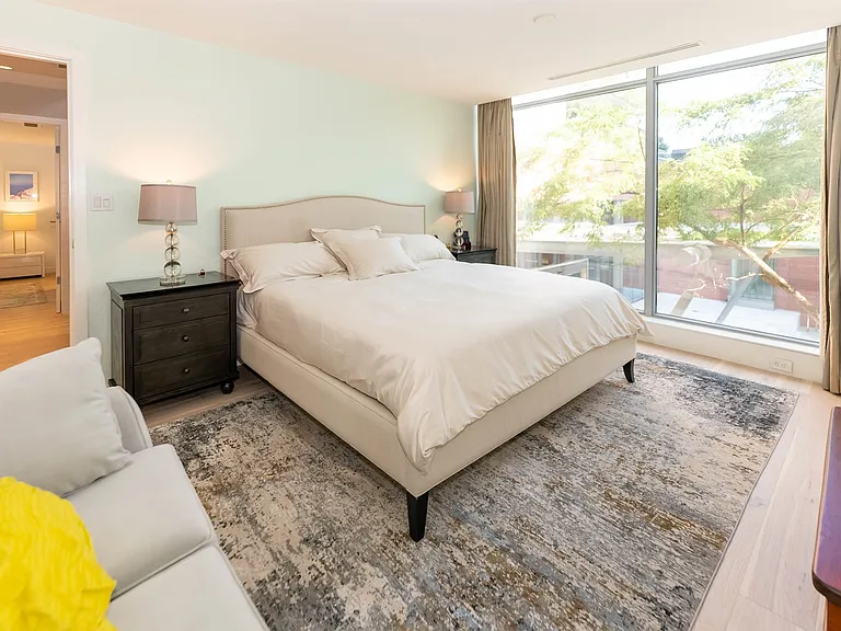 1163 Cordova St W — Photo 15