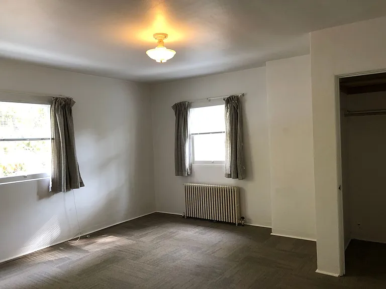 1860 Potter Street — Photo 12