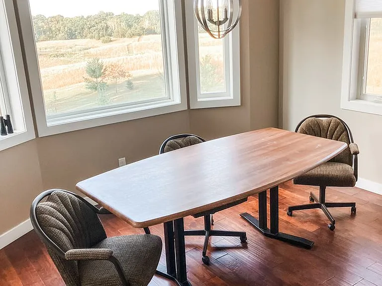 220 Meadow Woods Dr — Photo 12