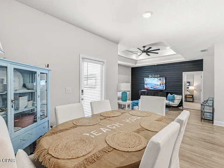 350 Emerald Cove St — Photo 16