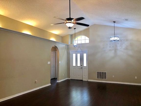 2nd image of 3869 Heritage Oaks Ct #1