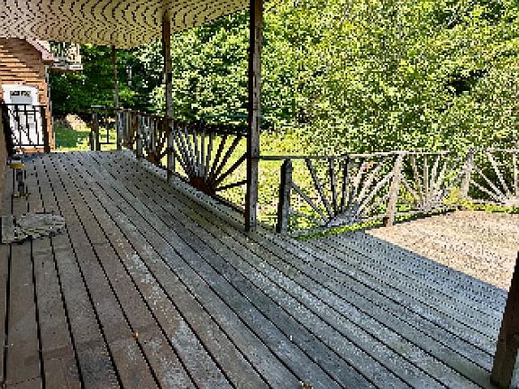 4th image of 34688 S Tomlinson Ln